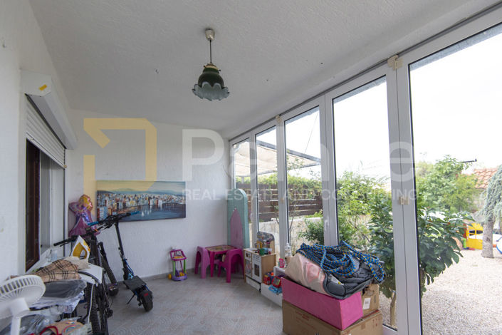 Image No.2-5 Bed House for sale