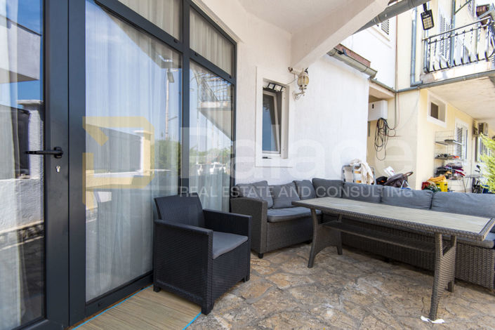 Image No.21-5 Bed House for sale