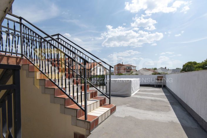 Image No.29-5 Bed House for sale