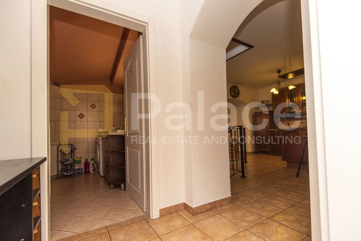 Image No.17-3 Bed House for sale