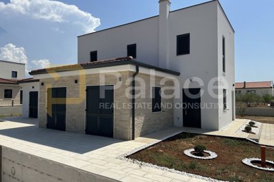 moderno-dizajnirana-vila-s-infinity-bazenom-porec_7