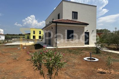 luksuzna-vila-s-pogledom-na-more-i-bazenom-porec_12