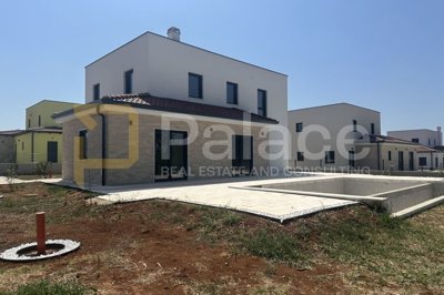 vila-iz-snova-infinity-bazen-prostrano-dvoriste-porec_10
