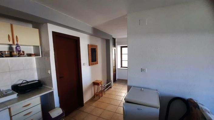 Image No.7-Maison de 2 chambres à vendre à Šibenik-Knin