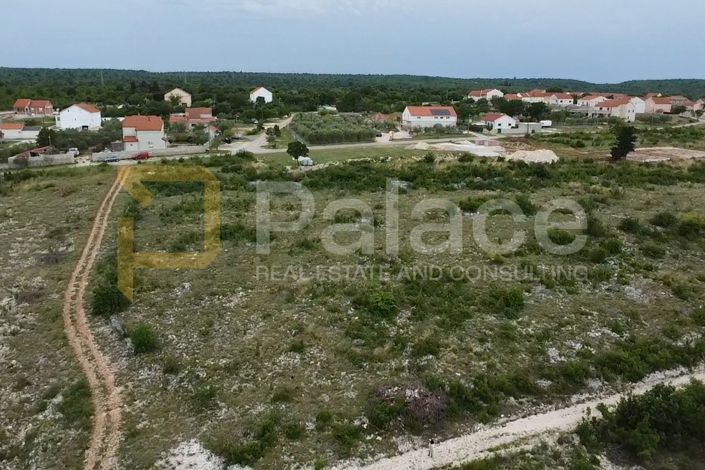 Image No.5-Terrain à vendre à Novigrad