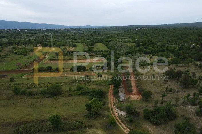 Image No.9-Terrain à vendre à Novigrad