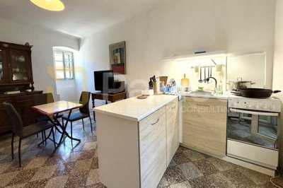trosoban-stan-u-srcu-povijesne-jezgre-sibenika_3