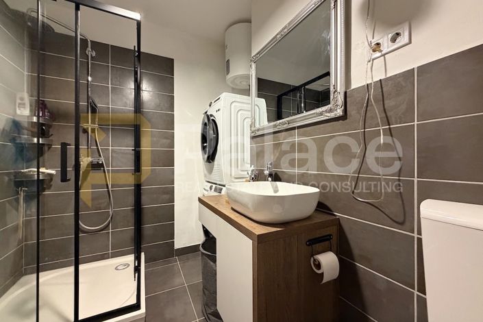 Image No.17-2 Bed Apartment for sale