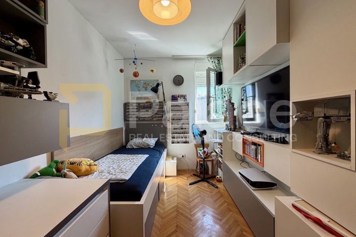Image No.26-2 Bed Apartment for sale
