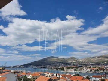 okrug-gornji-katnica-s-vrtom-i-pogledom-na-more-319m2_2
