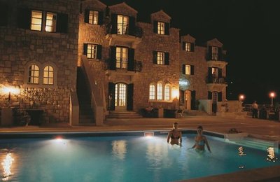 jedinstvena-prilika-hotel-u-centru-bola_1