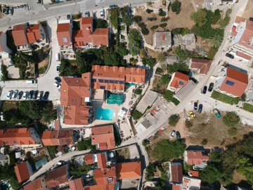 jedinstvena-prilika-hotel-u-centru-bola_10