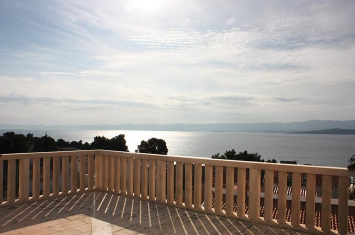Image No.17-38 Bed Hotel for sale