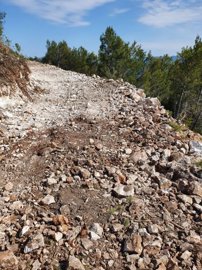 hvar-poljoprivredno-zemljiste-1-red-do-mora-40-532-m_2