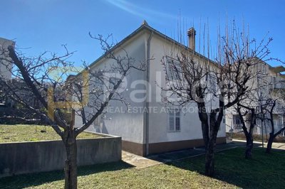 1 - Split, House
