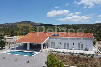 1 - Sapina Doca, Villa