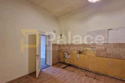 dvoetazni-stan-u-samom-centru-crikvenice-prvi-red-do-mora_6