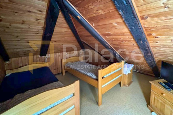 Image No.19-7 Bed House for sale
