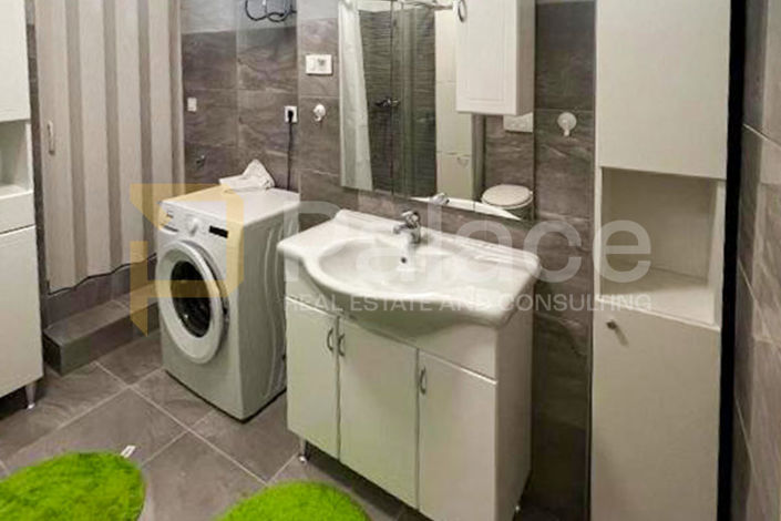 Image No.7-7 Bed House for sale
