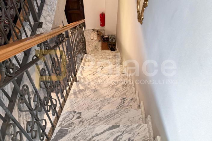 Image No.22-5 Bed House for sale