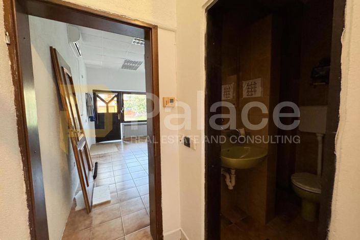 Image No.25-5 Bed House for sale