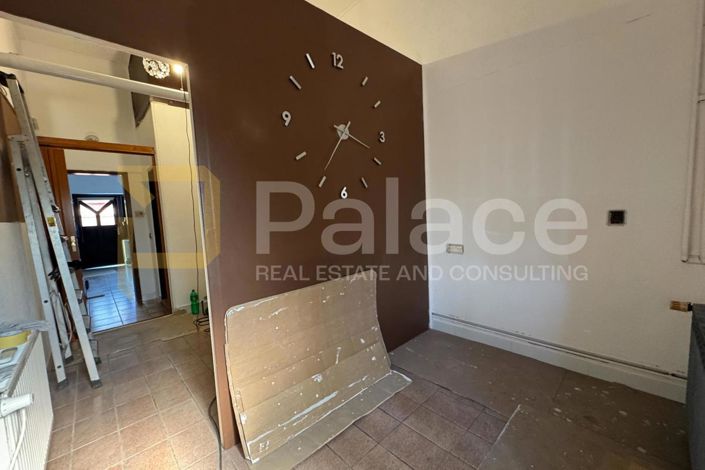 Image No.26-5 Bed House for sale