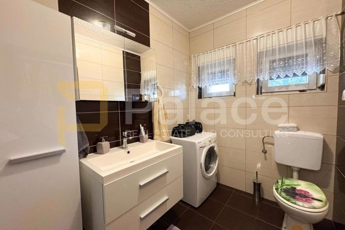 Image No.4-5 Bed House for sale