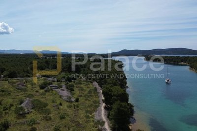 spektakularno-zemljiste-s-panoramskim-pogledom-na-kanal-sv_4