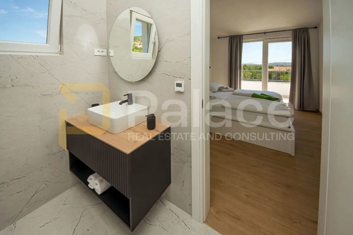 Image No.28-3 Bed Villa for sale