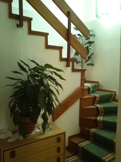 Image No.9-8 Bed House for sale