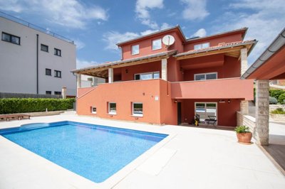 1 - Šibenik-Knin, Villa