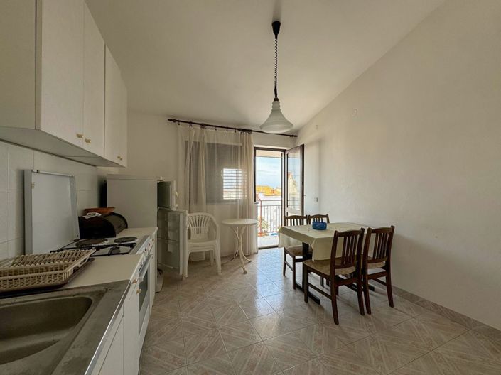 Image No.9-12 Bed House for sale