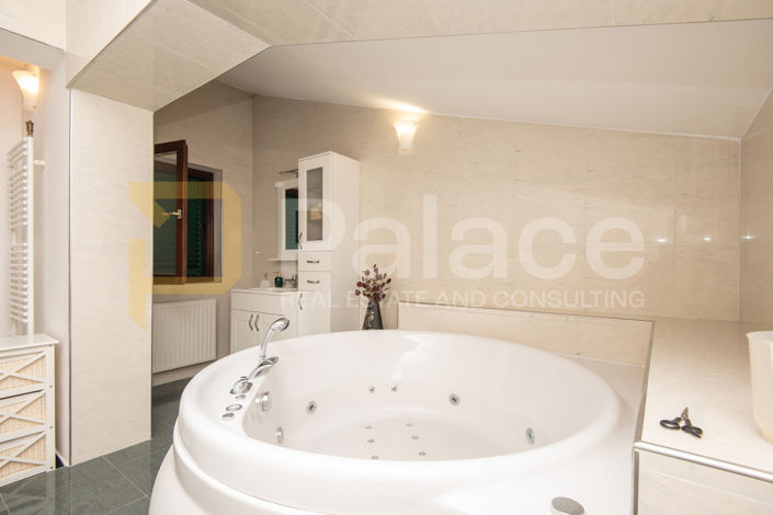 Image No.12-4 Bed Apartment for sale