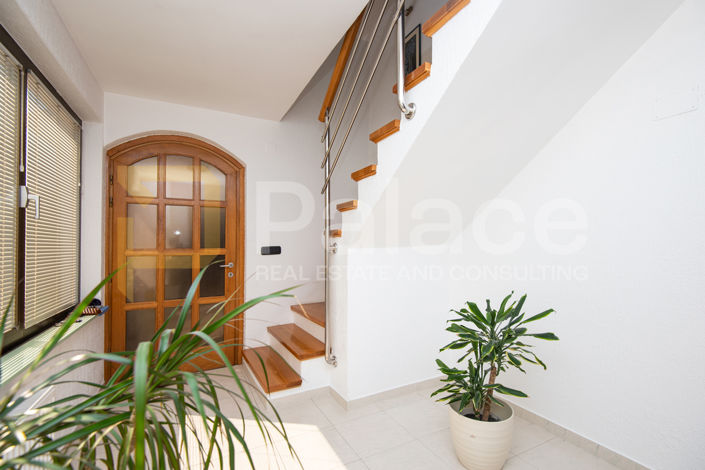 Image No.19-4 Bed Apartment for sale