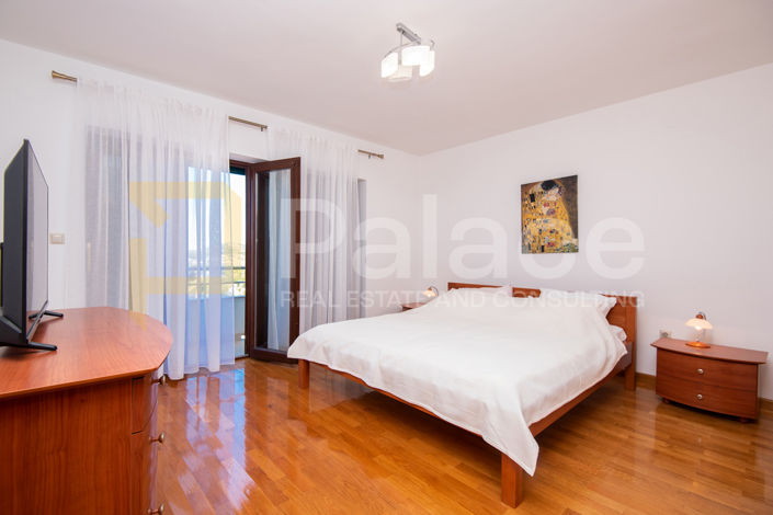 Image No.8-4 Bed Apartment for sale