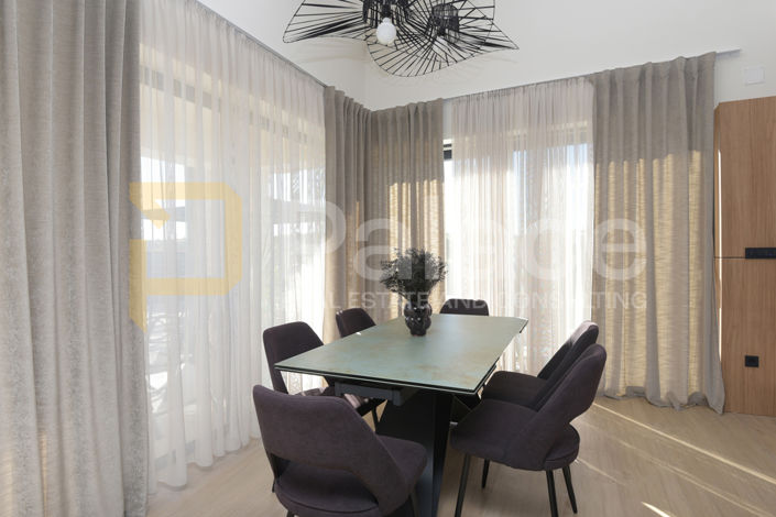 Image No.13-2 Bed House for sale