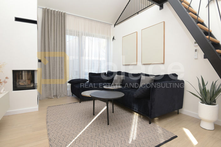 Image No.8-2 Bed House for sale