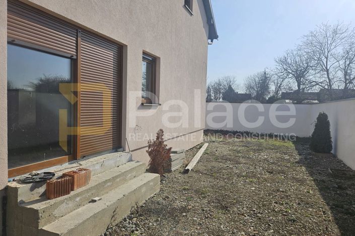 Image No.2-Maison de 5 chambres à vendre à Osijek-Baranja