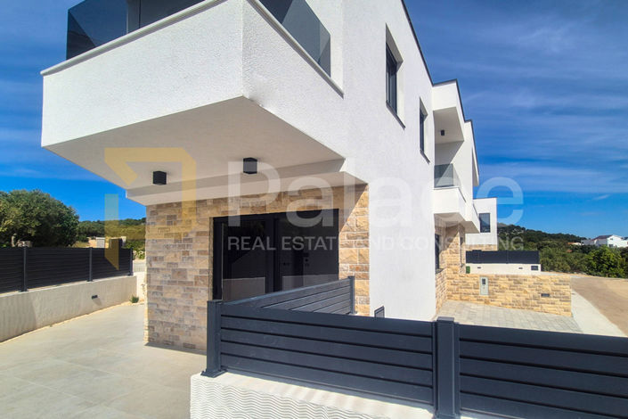 Image No.5-3 Bed Apartment for sale