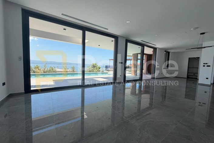 Image No.6-4 Bed Villa for sale