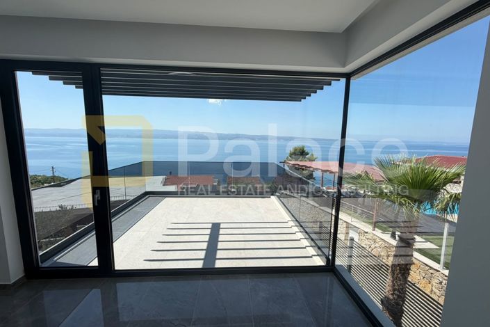 Image No.8-4 Bed Villa for sale