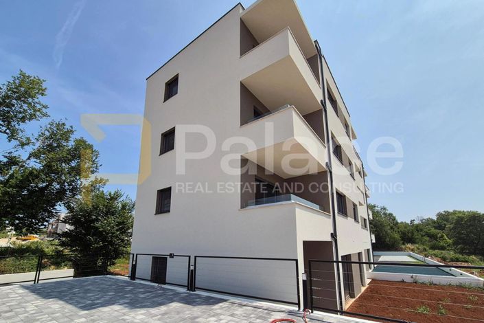 Image No.2-Appartement de 3 chambres à vendre à Tar