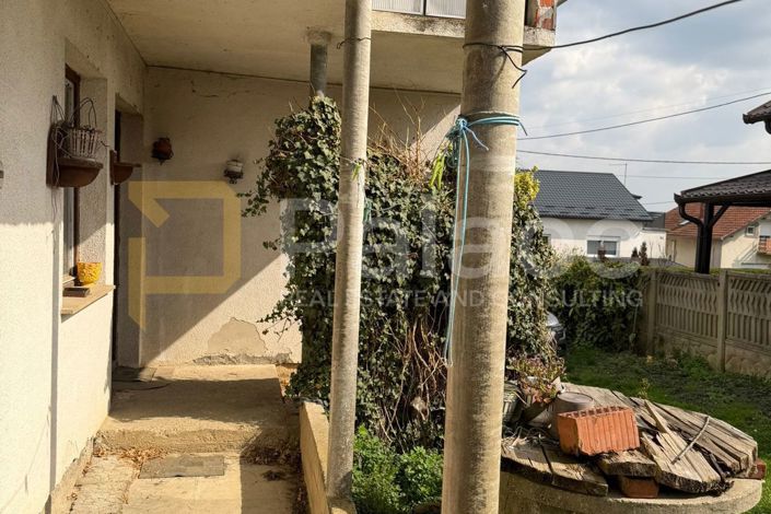 Image No.4-7 Bed House for sale