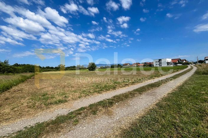 Image No.2-Terrain à vendre à Zagreb