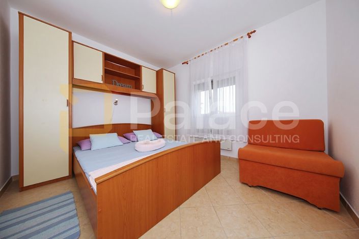 Image No.12-7 Bed House for sale