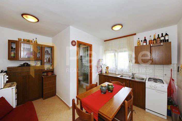 Image No.20-7 Bed House for sale