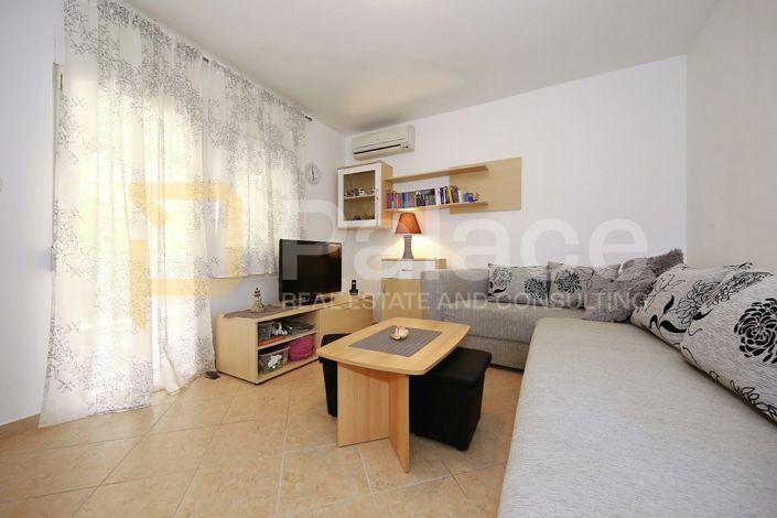 Image No.23-7 Bed House for sale