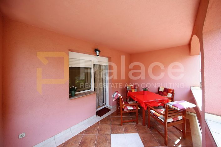 Image No.25-7 Bed House for sale