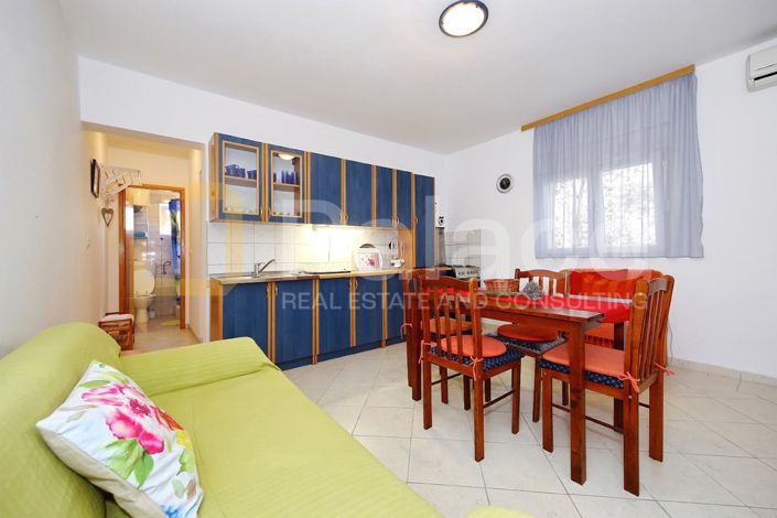 Image No.27-7 Bed House for sale