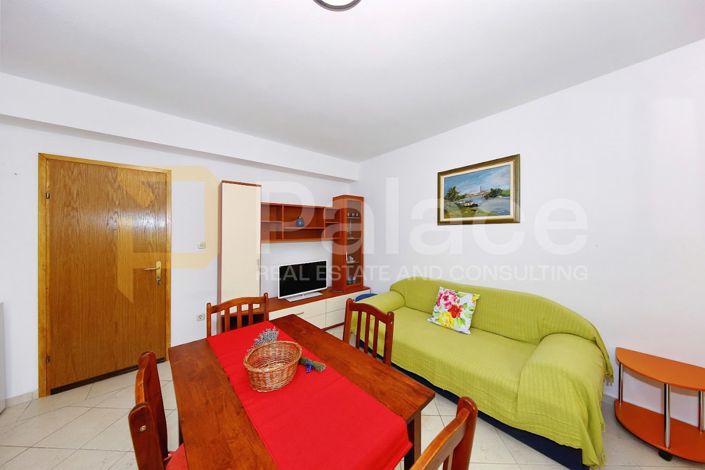 Image No.28-7 Bed House for sale